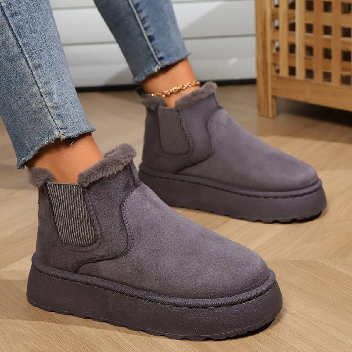 Willow | Comfy Faux Suede Slip-On Snow Short Boots